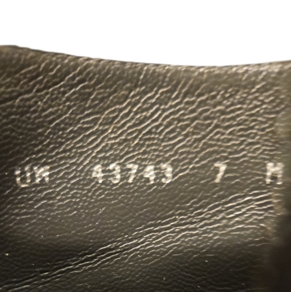 STUART WEITZMAN | Black Suede Ankle Boots / Booties in Size US 7 - Picture 8 of 8